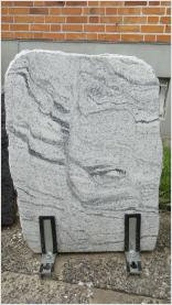 Grabstein 25